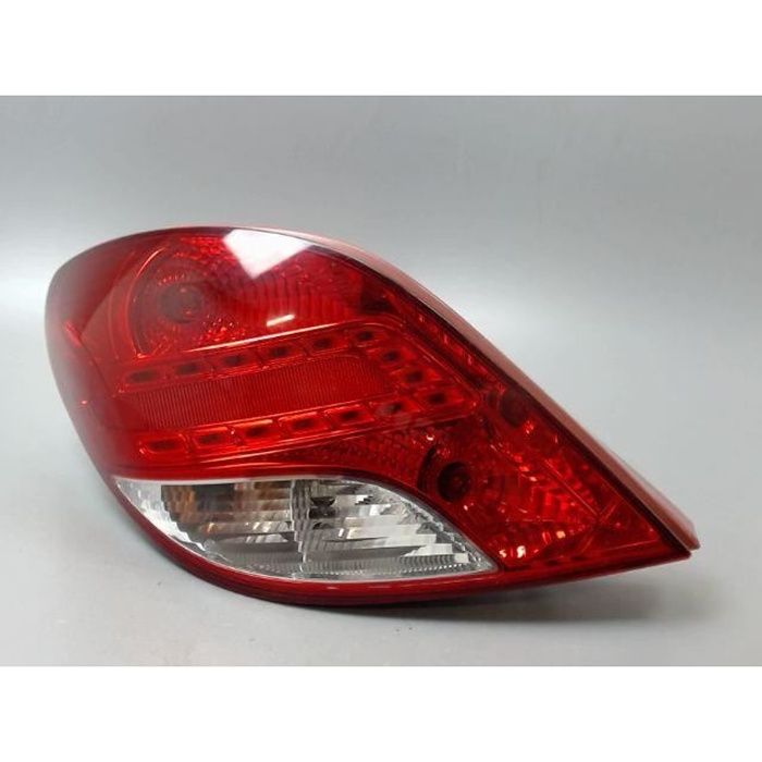 FEU ARRIERE GAUCHE PEUGEOT 207 2006-2013 / 6350HQ / D1-537669