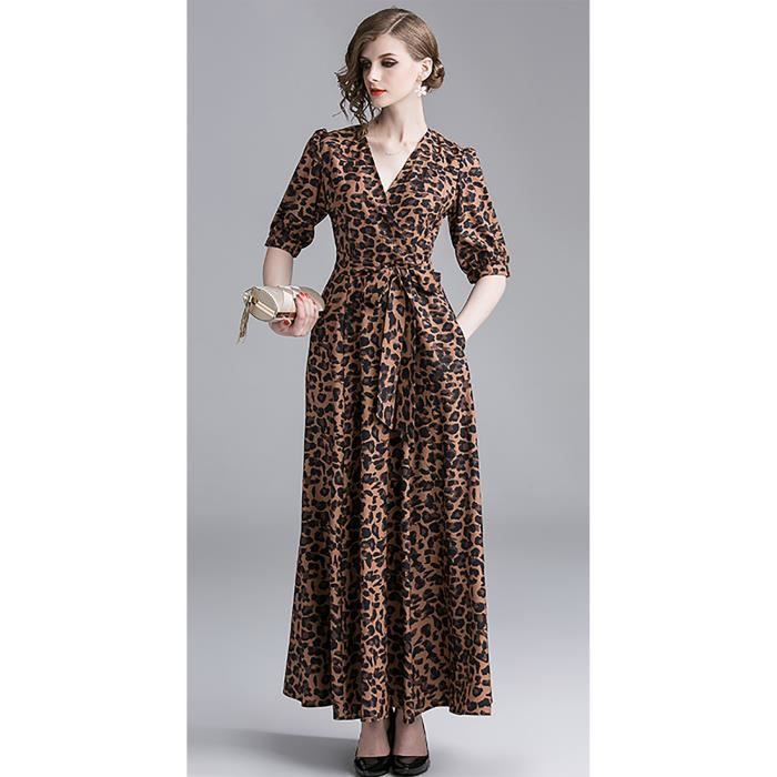 robe transparente blanche