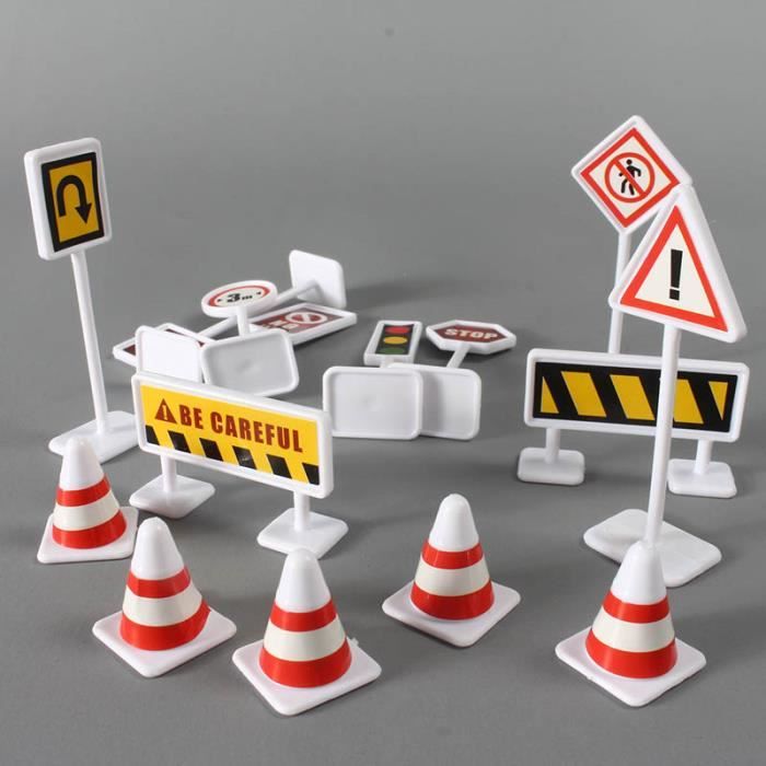 Set de 5 panneaux de signalisation routière pour enfant - KLEIN - 2980  4009847029805 - Achat / Vente accessoire vehicule - Cdiscount