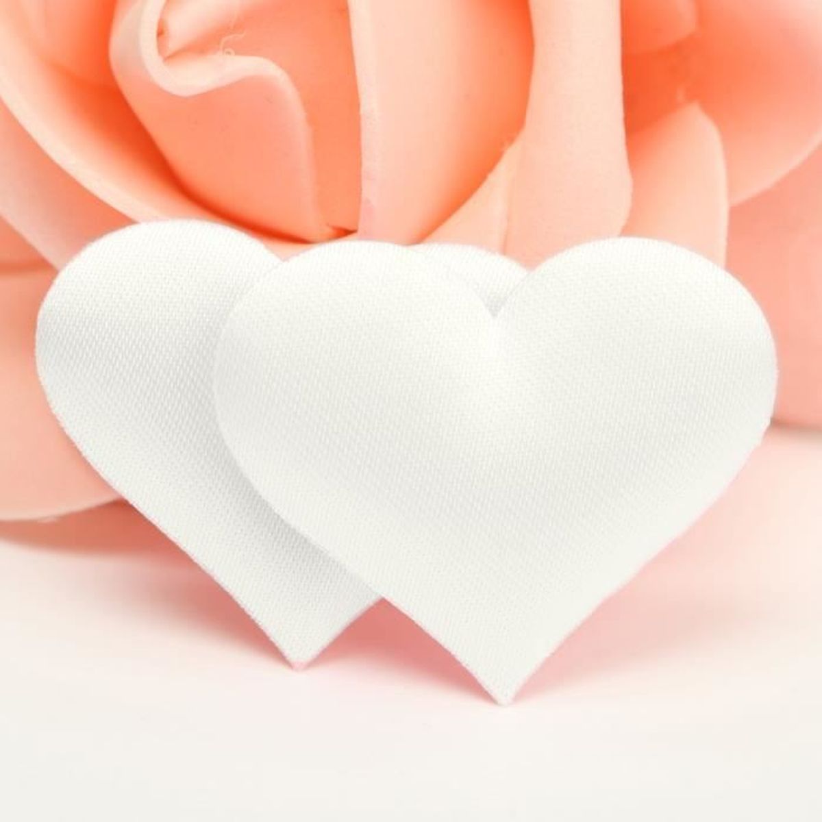 50 Blanc Cœurs de la Saint Valentin Mariage Artisanat Scrapbooking Table Confettis Décorations 