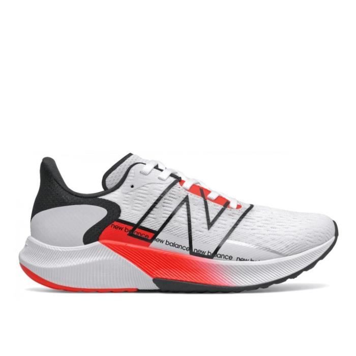 Baskets New Balance Fuelcell Propel V2 W 39