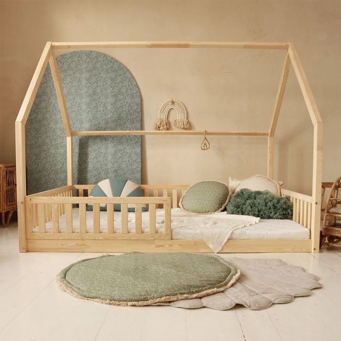 Lit cabane 140x200 barrière et sommier inclus pieds 1 cm Daisy Bois Lit cabane 140x200 barrière et sommier inclus pieds 1 cm Daisy Bois