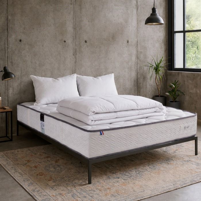 Matelas 140x190 cm Iris 20 cm mémoire de forme ferme face été/hiver + 2 oreillers + couette