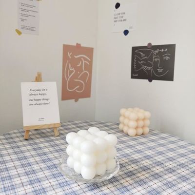 Lot 2 Bougies Cubiques & Corps Féminin Cire De Soja - Parfumées Esthétiques - Décoration & Ambiance Zen !