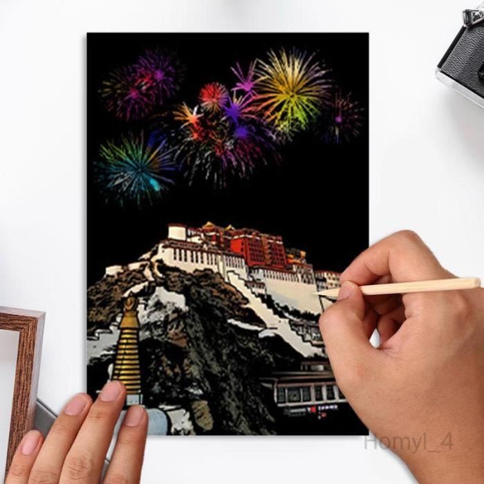 KAHZOR 50 Cartes à Gratter pour Enfants 4-12 Ans avec 5 Stylos en Bois et 4 Pochoirs Réutilisables, 12,5 x 18 cm Papier à Gratter Arc-en-Ciel DIY, Dessin à Gratter Créatif pour