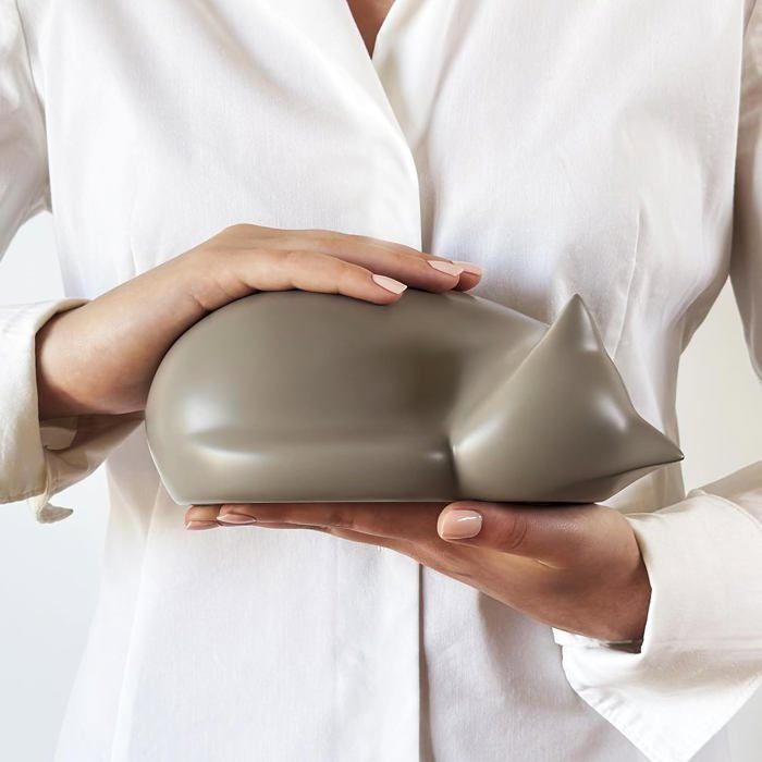 Meilleurs prix pour Urne Funéraire Comemori Chat Dormant Taupe Light Élégante