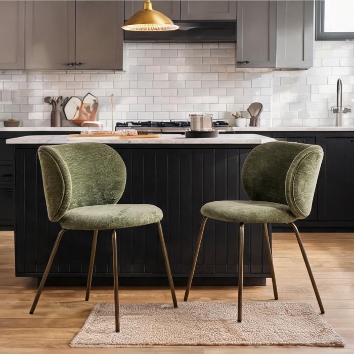 Chaises contemporaines en chenille vert sauge dossier courbé et pieds métal bronze lot de 2 pour salle à manger