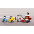 LEGO® Juniors Cars 3 10732 L'Arrêt au Stand de Guido et Luigi-3