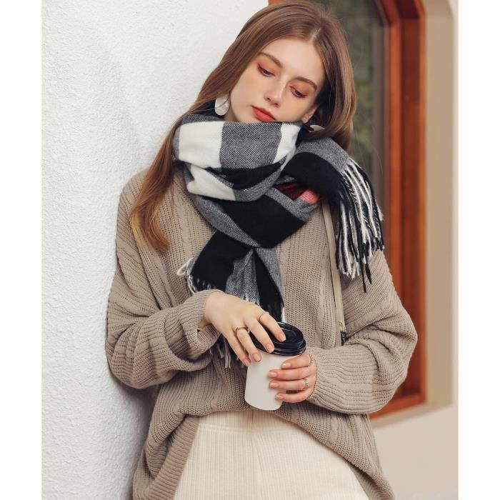 Echarpe Femme Cachemire Hiver Chaud Plaid Oversize Tassel Bottom Noir et blanc Noir et blanc Cdiscount Pret a Porter