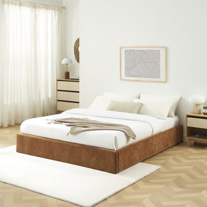 Lit coffre IVY 160x200 tissu marron sommier inclus Lit coffre IVY 160x200 tissu marron sommier inclus