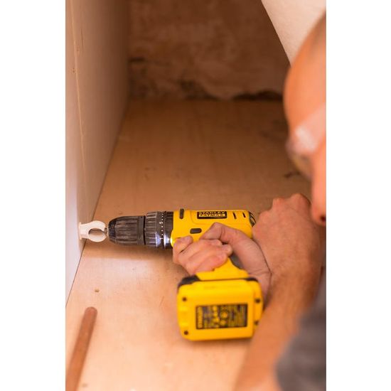 Stanley Perceuse Visseuse A Batterie 10 8v 1 5ah 27nm Fmc011s2 Achat Vente Perceuse Stanley Perceuse Visseuse A Cdiscount