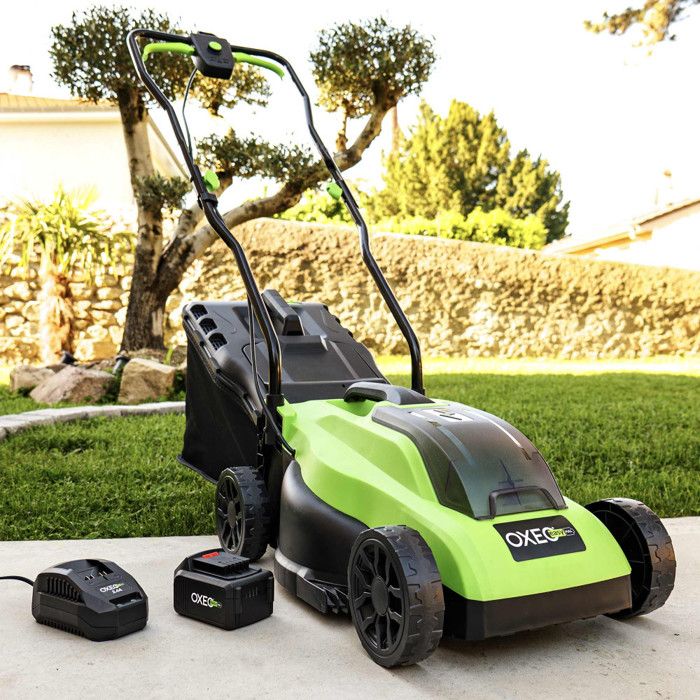 Tondeuse à gazon sans fil 60V avec batterie et chargeur 2.5Ah | Leroy Merlin Tondeuse à gazon sans fil 60V avec batterie et chargeur 2.5Ah | Leroy Merlin