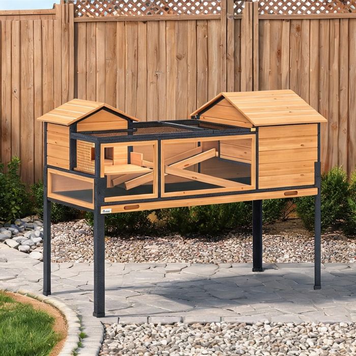 Maison pour tortue en bois et acier soft yellow – à deux étages avec rampes et fenêtres