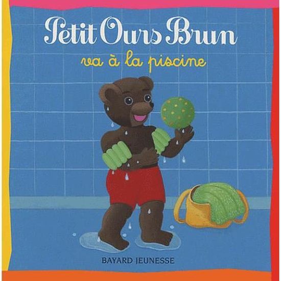 Petit Ours Brun Va À La Piscine
