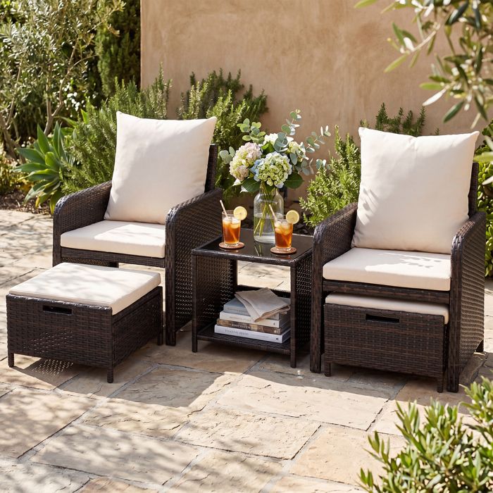 COSTWAY Ensemble Jardin 5 Pièces PE Rotin 2 Chaises Table Basse 2 Tabourets Coussins Lavables Cadre Métallique Renforcé Beige COSTWAY Ensemble Jardin 5 Pièces PE Rotin 2 Chaises Table Basse 2 Tabourets Coussins Lavables Cadre Métallique Renforcé Beige