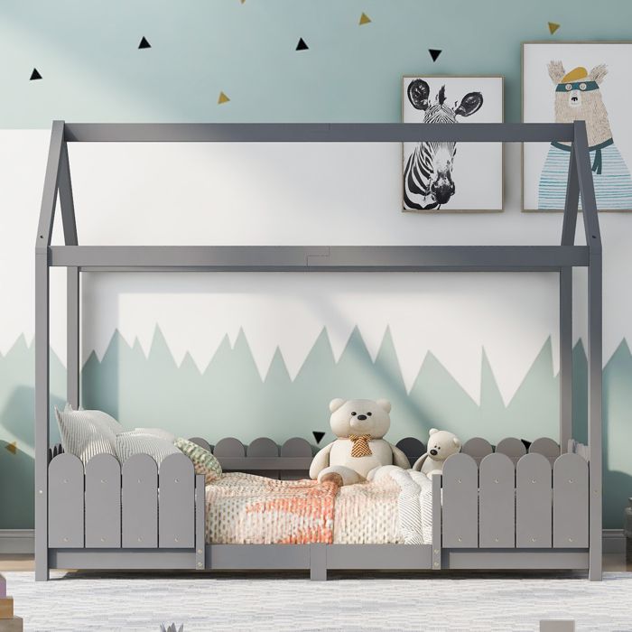 Lit enfant - KOMHTOM - Maison - 90 x 200 cm - Bois gris avec barrière - Sommier à lattes (sans matelas) Lit enfant - KOMHTOM - Maison - 90 x 200 cm - Bois gris avec barrière - Sommier à lattes (sans matelas)