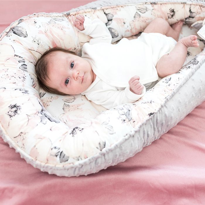 Réducteur Lit Bébé 90x50 cm - Cocoon Cale Bebe pour Lit Baby Nest Coton  avec Minky Animaux Aquatiques Gris Clair : : Bébé et Puériculture