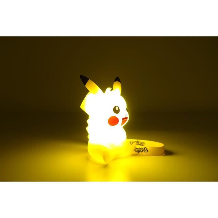 Pokémon figurine lumineuse Pikachu 9 cm