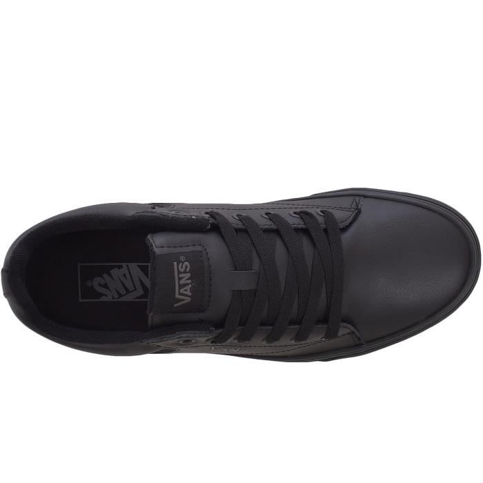 Vans Seldan Gar on baskets cole lacets imitation cuir noir