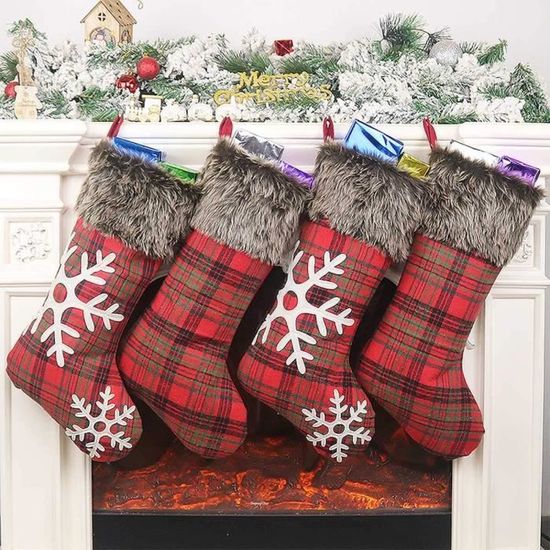 3 Chaussettes De Noël DIY En Feutre - Kit Décoration à Coller (Père Noël, Bonhomme De Neige, Sapin) - Pour Cheminée, Sapin, Fenêtre