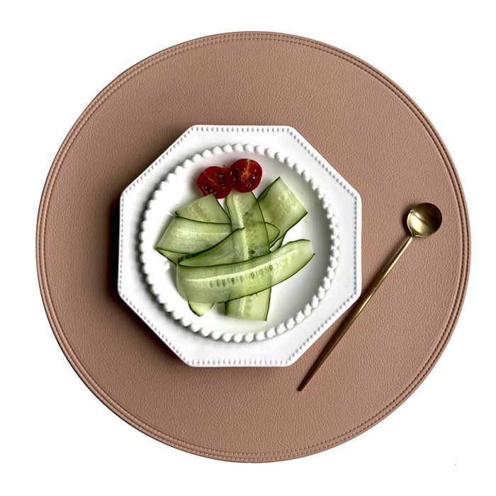 Coussin assiette ronde en relief (rose)