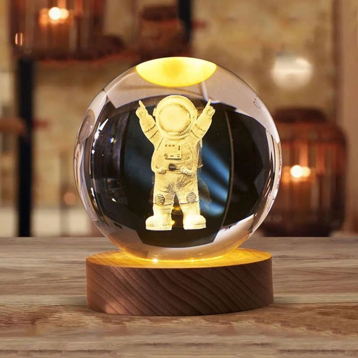 Veilleuse LED Astronaute Gravés 3D Socle Bois - Cadeau St-Valentin Anniversaire Amour Amitié Fêtes