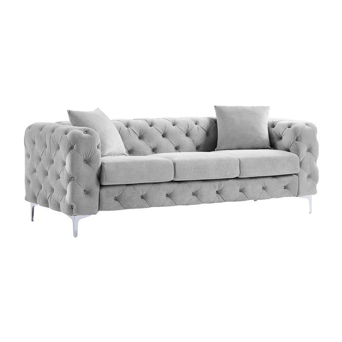 Canapé 3 places chesterfield en velours gris clair EDWINA