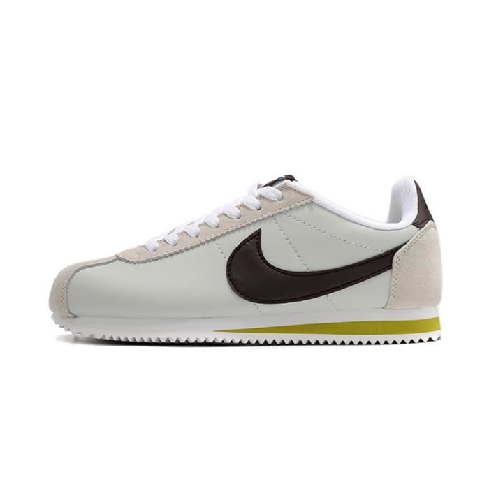 Basket Nike CLASSIC CORTEZ Homme Et Femme Brun gris clair Cdiscount Chaussures