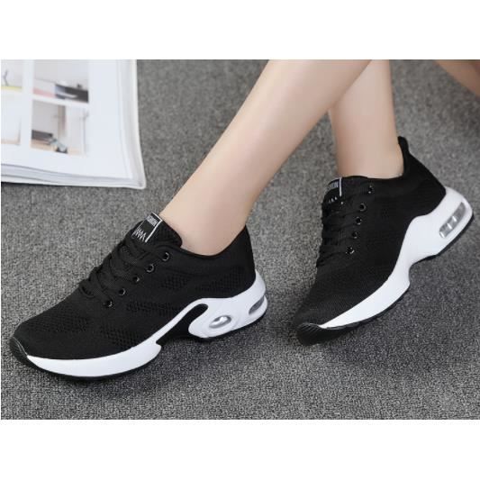 Arrangement De Boules De Bowling Et De Chaussures | Photo Gratuite