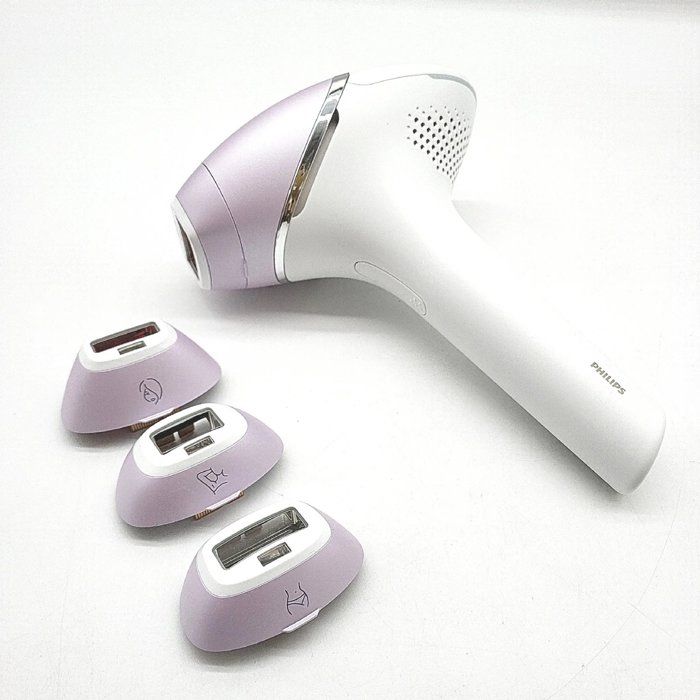 Epilateur à lumière pulsée - PHILIPS - Lumea IPL 8000 - Technologie SenseIQ - Capteur SmartSkin - 4 embouts ergonomiques