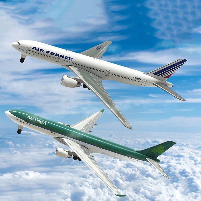 Majorette Avion Passager Métal 1:64 – 11 Cm, Roue Libre, Licence Airbus/Boeing, 3 Modèles Aléatoires, Dès 3 Ans