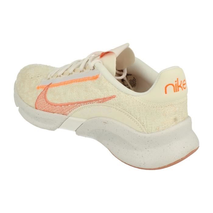 nike training superrep go trainers in cream