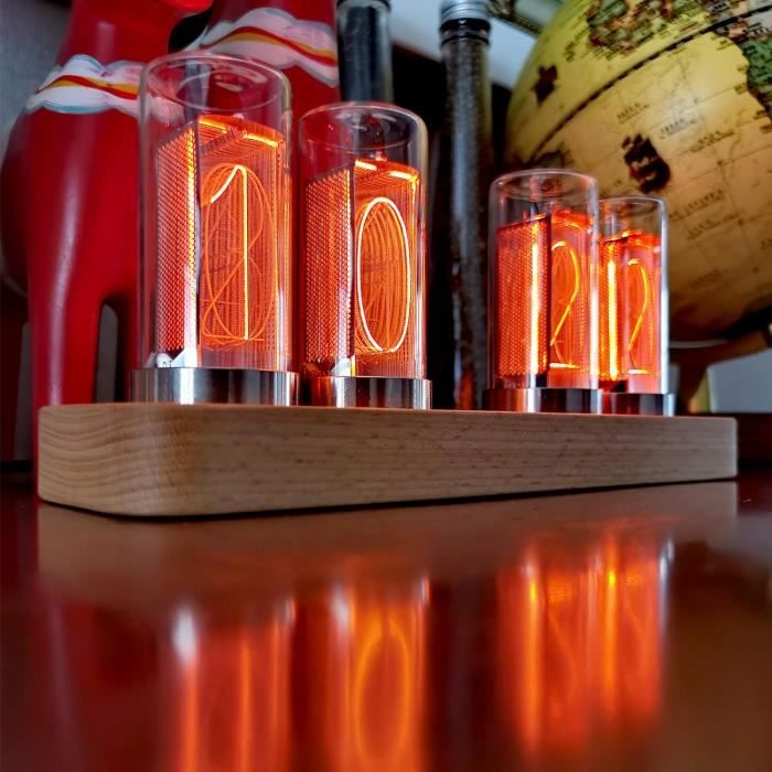 Horloge Numérique à Tube LED Style Nixie - Écran IPS Couleur - Contrôle Par App Ou Boutons - 16 Millions De Couleurs - Port USB-C - 6