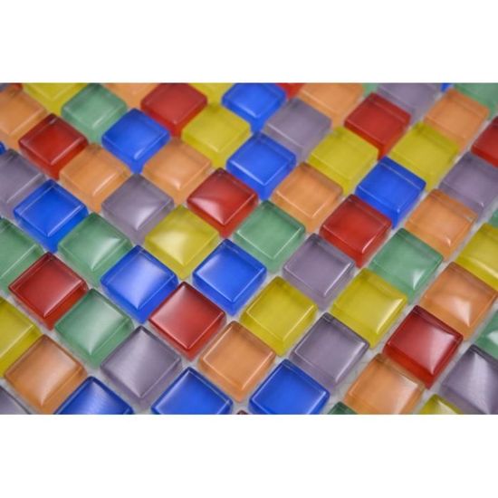 Mosaïques de verre pour habiller la crédence