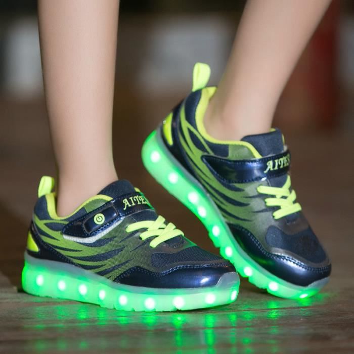 Baskets Filles Chaussures Garçons LED Lumières avec Télécommande Chaussures USB Rechargeable pour Enfant