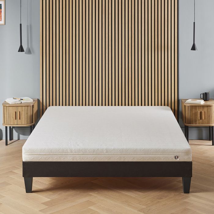 Ensemble Klo 160x200 cm Matelas Mousse Haute Densité + Sommier Métal - Blanc Ensemble Klo 160x200 cm Matelas Mousse Haute Densité + Sommier Métal - Blanc