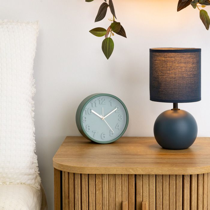 Lampe de table en céramique avec abat-jour en forme de paille, fabrication italienne En vente