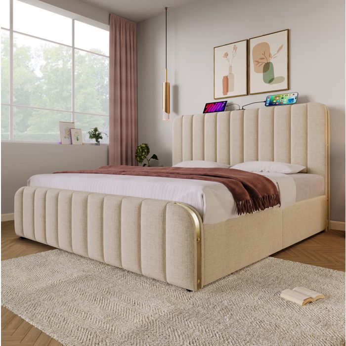 Lit coffre beige 180 × 200 en lin avec USB/USB-C tête de lit dorée sans matelas
