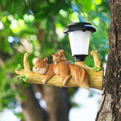 Energie solaire écureuil avec lanterne de jardin DEL Ornement Figurine Lumière Statue 