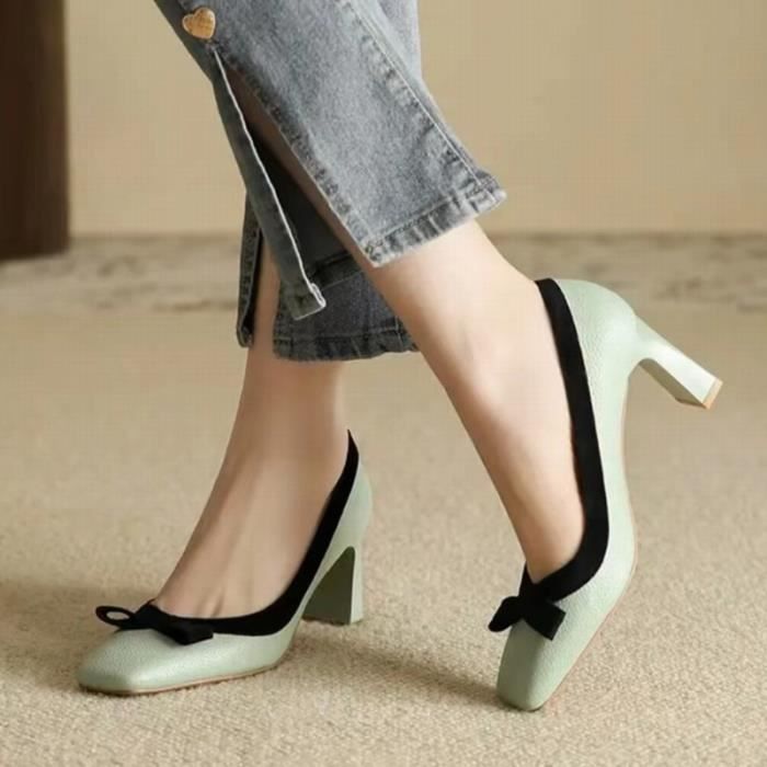 Escarpins Talons hauts à talons épais et bout carré Marque