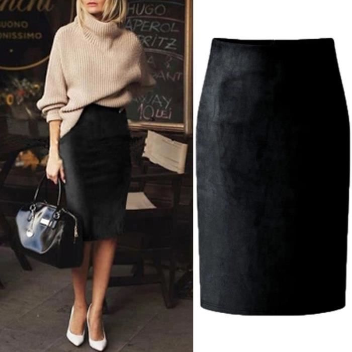 Tenue jupe en daim sale