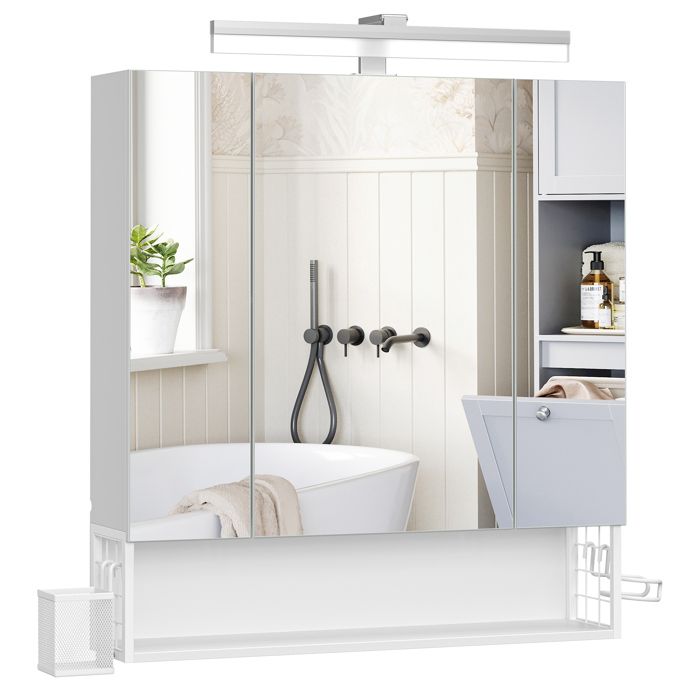 Meuble de Salle de Bain 3 Portes Armoire Murale avec Miroir Multiprise Panier Suspendu Support pour Sèche-Cheveux Blanc Nuage