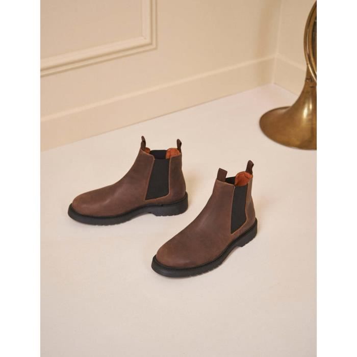 bottines m moustache