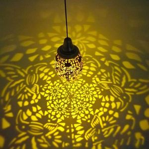 SPOT D'EXTÉRIEUR  Lampes solaires de jardin suspendues en fer creux - Lampes LED d'extérieur étanche IP65 - Projection décora637