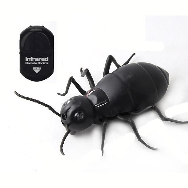 Jouet Simulation Réaliste Scorpion Télécommandé Uteruik - Simulation Réaliste Infrarouge - 4 Directions - Farce & Blague - Cadeau Drôle Simulation Scorpion Réaliste
