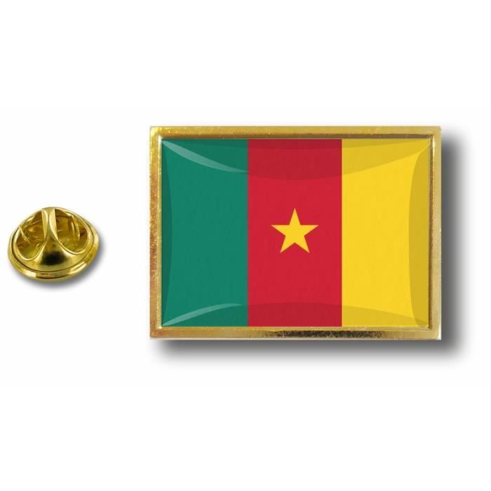 pins pin badge pin's metal  pince papillon drapeau Cameroun camerounais 