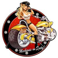 Horloge murale ronde en bois Pinup Girl on Vintage Motorbike, Industrial Retro Car Garage Decoration with Sexy Woman, 44 cm 28585SG