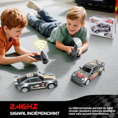 Voiture De Drift RC JEONDFG 1/24 – 4 Roues Motrices, 30 Km/h, Lumières LED, Télécommande 2.4 GHz – Pour Intérieur Et Extérieur