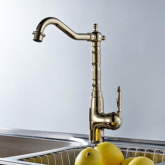 de cuisine couleur dorée de style vintage fini en laiton et