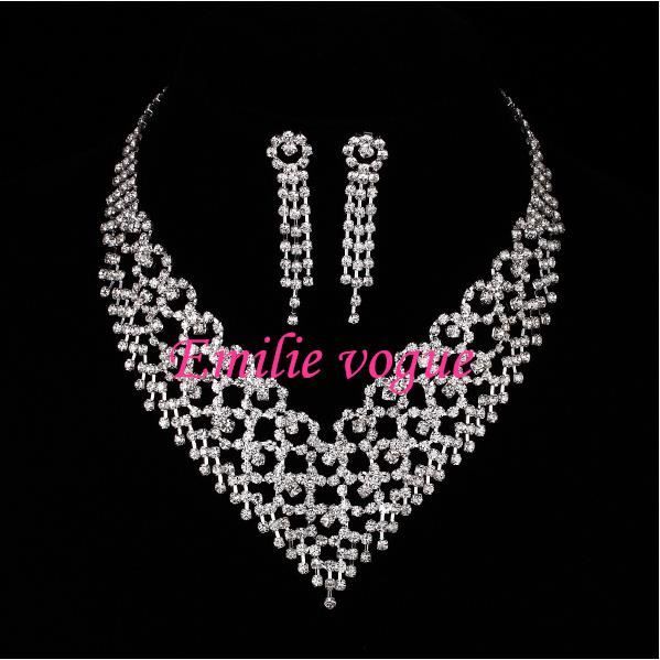 Parure Bijoux Dorée Femme - Ensemble Collier Et Boucles D'oreilles Chic